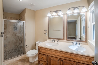 Spacious 4-Bedroom, 3-Bath Home in Marietta – Washer & Dryer Included!