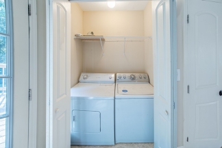 Spacious 4-Bedroom, 3-Bath Home in Marietta – Washer & Dryer Included!