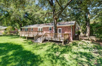 853 Fred St - Available Now!