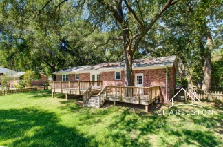 853 Fred St - Available Now!