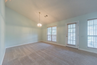 Ranch home in a great location!
