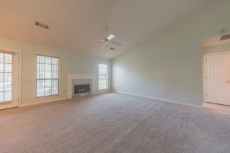 Ranch home in a great location!