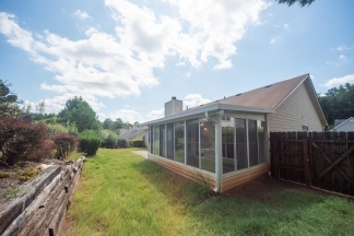 Ranch home in a great location!