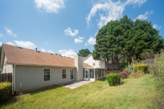Ranch home in a great location!