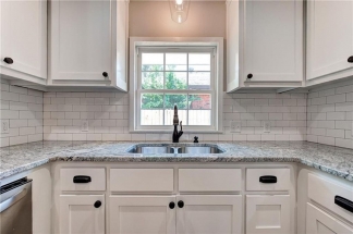 Amazing Gorgeous Home In The Village!!!