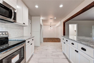 Amazing Gorgeous Home In The Village!!!