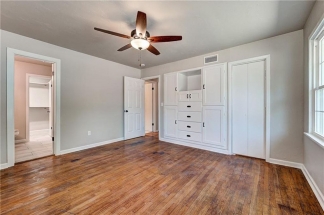 Amazing Gorgeous Home In The Village!!!