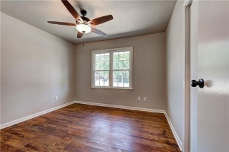 Amazing Gorgeous Home In The Village!!!