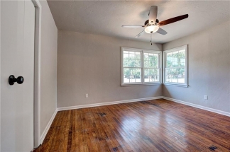 Amazing Gorgeous Home In The Village!!!
