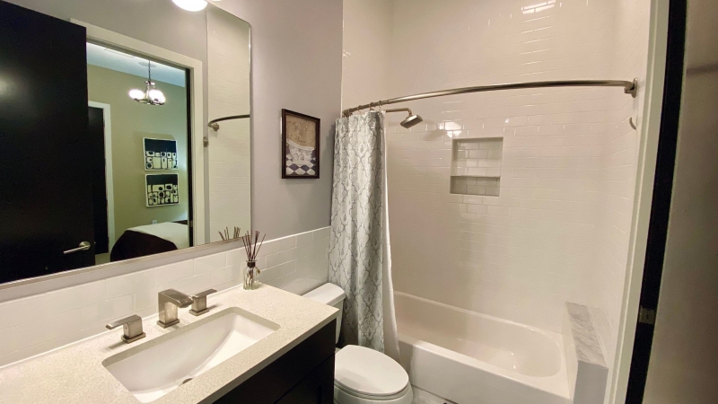 Luxury 2 Bedroom 2 Bathroom Condo Downtown - - Photo 24