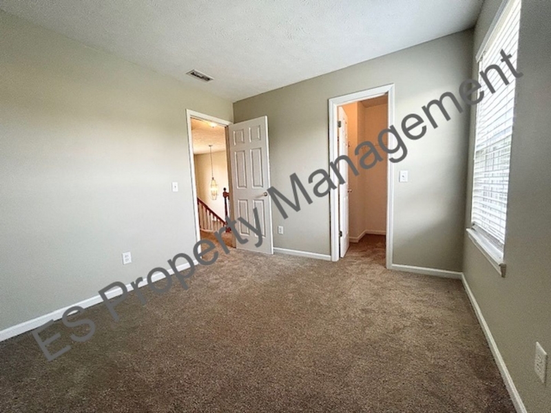 Great 4 Bedroom 2.5 Bathroom Two Story Home in Pike! - Photo 15