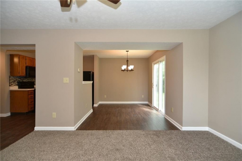 Gorgeous Updated 3 Bedroom 2.5 Bathroom Two Story Home with Loft in Warren! - Photo 5