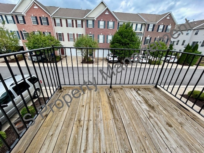 Stunning three-level condo in Lawrence Township - Photo 19