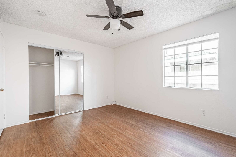 https://showinghero.com/upload/PropertyImages/PropertyFull43246-17499351761.jpg