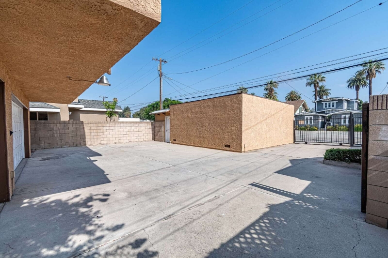 https://showinghero.com/upload/PropertyImages/PropertyFull43246-17499351774.jpg