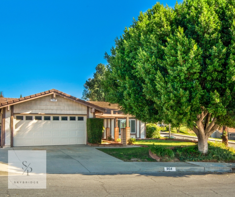954 Clear Creek Canyon Dr., Diamond Bar, CA - 3,800 USD/ month