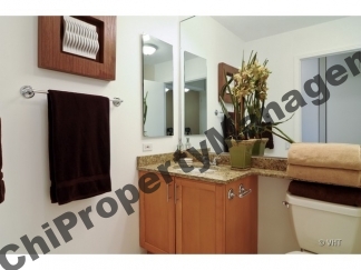 Luxury 2BR/1.5BA Condo in River North
