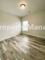 3 BEDROOM  2 BATH DUPLEX Belaire