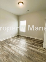 3 BEDROOM  2 BATH DUPLEX Belaire