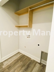 3 BEDROOM  2 BATH DUPLEX Belaire