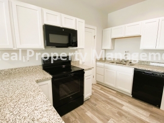 3 BEDROOM  2 BATH DUPLEX Belaire