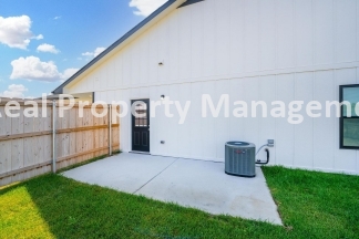 3 bedroom 2 bath Townhome  - Haysville Schools