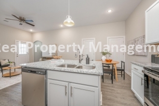 3 bedroom 2 bath Townhome  - Flexible Leasing offered leases ending May , June , or July