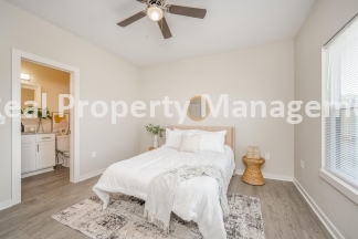 3 bedroom 2 bath Townhome  - Flexible Leasing offered leases ending May , June , or July