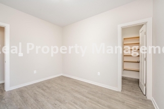 3 bedroom 2 bath Townhome  - Flexible Leasing offered leases ending May , June , or July