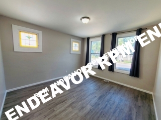 3Bed/1Bath Single Family Home !! In Lemay!!!