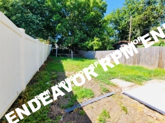 3Bed/1Bath Single Family Home !! In Lemay!!!