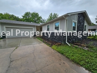 3 Bedroom 2 Bath  Home in Bel Aire - Finished Basement & 2 Car Garage