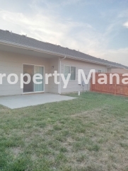 Gorgeous Duplex - Close to McConnell Air Force Base