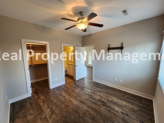 Gorgeous Duplex - Close to McConnell Air Force Base