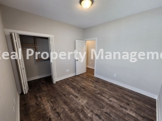 Gorgeous Duplex - Close to McConnell Air Force Base
