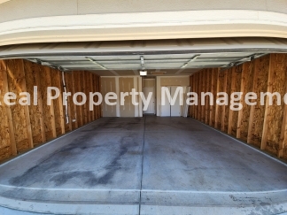 Gorgeous Duplex - Close to McConnell Air Force Base