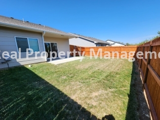 Gorgeous Duplex - Close to McConnell Air Force Base