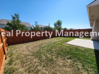 Gorgeous Duplex - Close to McConnell Air Force Base