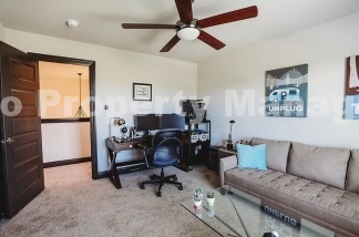 Stylish Bentonville Home (Community Amenities!)