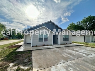 4 Bedroom 2 Bath Duplex  Built in 2023 - Close To WSU