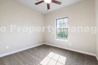 Townhome in cul de sac