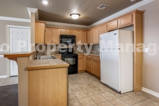 Charming 3BR, 2.5BA Rental Home with Modern Amenities, 1,413 Sq Ft, and Proximity to Mt. Sequoyah Trails! Your Dream Home Awaits in Fayetteville.