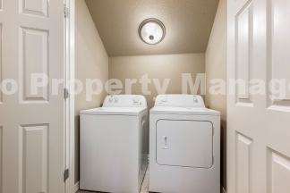 Charming 3BR, 2.5BA Rental Home with Modern Amenities, 1,413 Sq Ft, and Proximity to Mt. Sequoyah Trails! Your Dream Home Awaits in Fayetteville.
