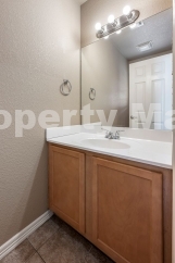 Charming 3BR, 2.5BA Rental Home with Modern Amenities, 1,413 Sq Ft, and Proximity to Mt. Sequoyah Trails! Your Dream Home Awaits in Fayetteville.