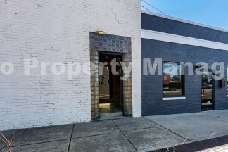 Historic 2-Bed, 2-Bath Apartment in Downtown Springdal