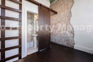 Historic 2-Bed, 2-Bath Apartment in Downtown Springdal