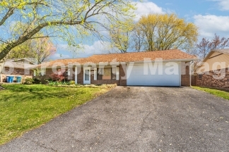 Charming 3-Bedroom Bentonville Rental: Pet-Friendly Oasis with Fenced Yard!