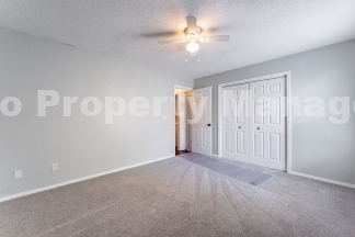 Charming 2-Bed, 2-Bath Rental: Your Cozy Retreat in Fayetteville Awaits!