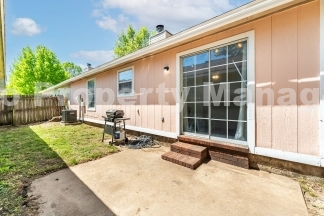 Charming 2-Bed, 2-Bath Rental: Your Cozy Retreat in Fayetteville Awaits!