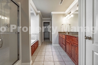 Centerton Family Home!